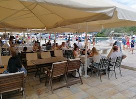 Cafe Aveois