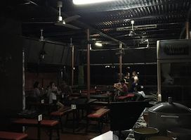 Ozzy Rooftop Bar & Restaurant