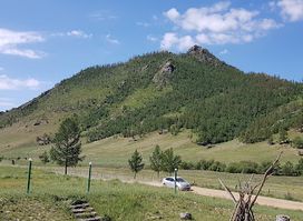 Tsakhiur Restaurant