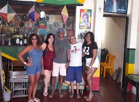 Roots Bar