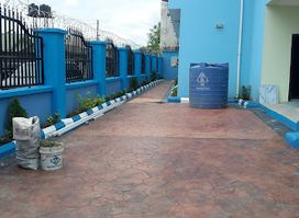 Da Place Guest House, Bar & Events Place
