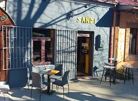 Sandi Bar