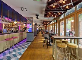Slug & Lettuce - Albert Square Manchester