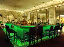 falk's Bar