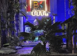 BOOZE KARAOKE LOUNGE & RESTO BANJARMASIN