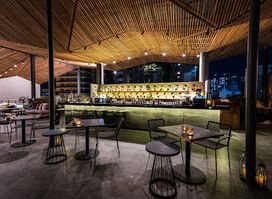 Lantern Rooftop Bar Phnom Penh