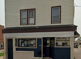 Moua's Callon Street Pub