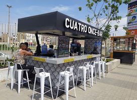 Cuatro once Bar