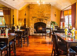 Molly Fulton's Bar