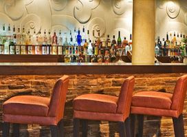 Typhoon Lounge - Gulf Hotel Bahrain