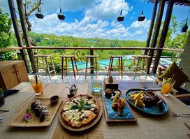 Wanna Jungle Pool and Bar