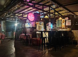 Suazo Bar