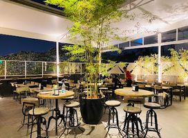 Tilt Bar Republic (European Bar)