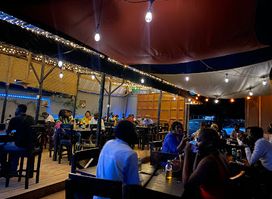 Ikaze Bar & Resto