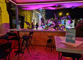 Amie's Bar
