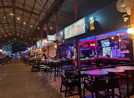 UDON Day & Night Bar Complex
