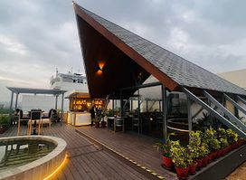 VUE Eatery And Cocktail Bar