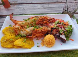 Toucarie Bay Bar & Grill