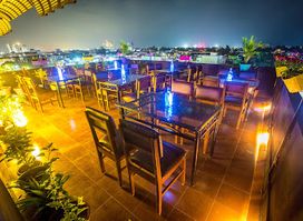 99 Bar & Grill