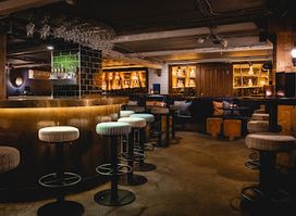 Cosy Cocktail Bar