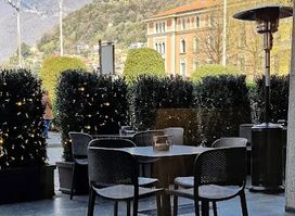 Erre bar Como Lake
