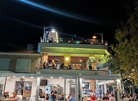 UMI Sushi & Cocktail