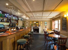 The Cobbles - Freehouse & Dining