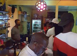 Red Wood Lounge and Bar