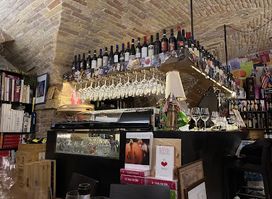 Bibenda Assisi Wine Tasting & Gourmet Food, Olive Oil and Chocolate Tastings