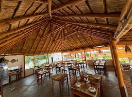 Telvina Beach Lodge Restaurante e Acomodação