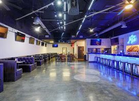 La Vela Bar & Grill
