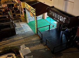 Symbiosis Pub & Bar