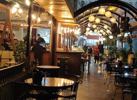 Cafe Simla Times : Cafe, Biergarten & Bar on the Mall Road Shimla ( Awarded Most Instagrammable Cafe of Himachal)