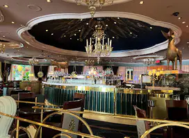 Overlook Lounge, Aperitifs & Spirits