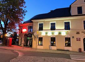 Angel's Steak & Pub