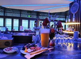 Horizon Bar