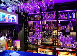 BlackWood Beer & Cocktail's Bar