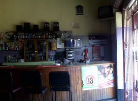 Club Discreet (Wholas Bar)
