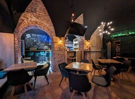 RIS - Beer & Food: Kraftowe Piwo, Burgery, Sałatki, Opole Pub