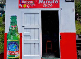 Monique's Bar