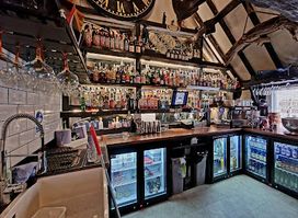 Old Toms Gin Bar