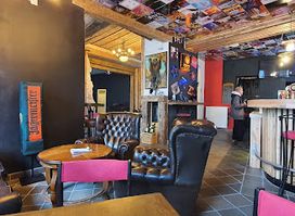 Grizzly Music Pub and Brewery