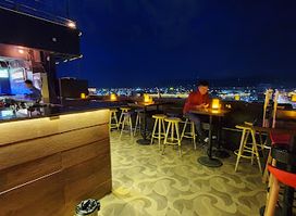 Apex Sky Bar