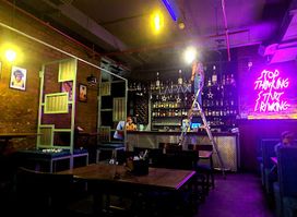 Hi Spirits Cafe & Pub