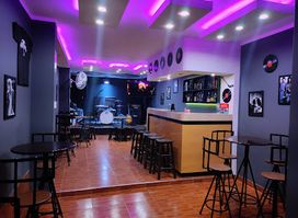 ROCK N' ROLL Café Bar