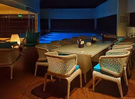 La Baie – A Pool Bar