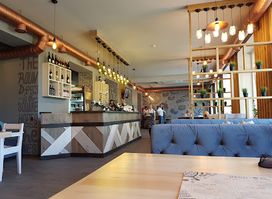 Thompson Speak Easy Bar