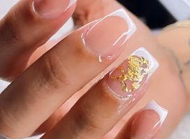 SALÓN YANDRA NAILS BAR
