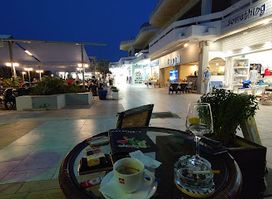 Kavalieros sports bar
