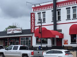 Tug's Kitchen At Showboat Saloon